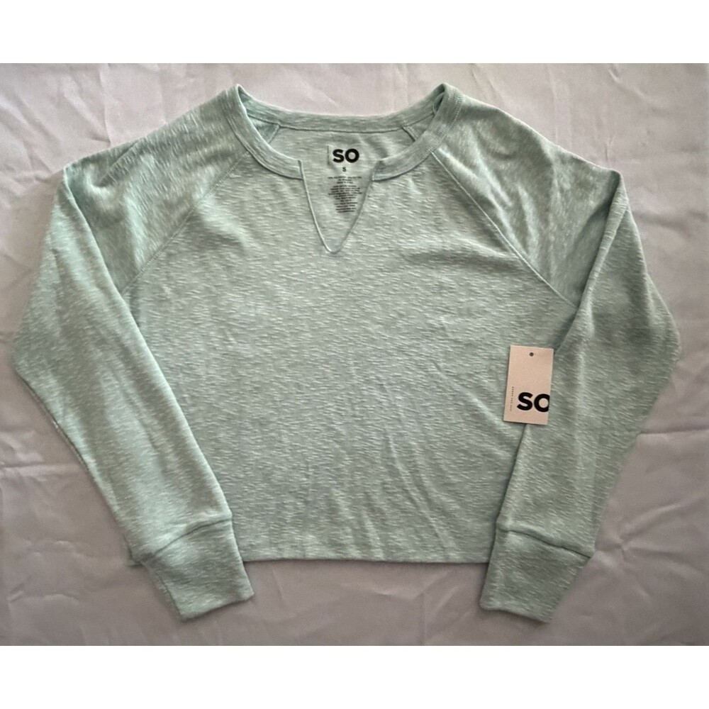 NWT SO Juniors Shirt Size Small Long Sleeve Hush Aqua Cropped Notched Neckline
